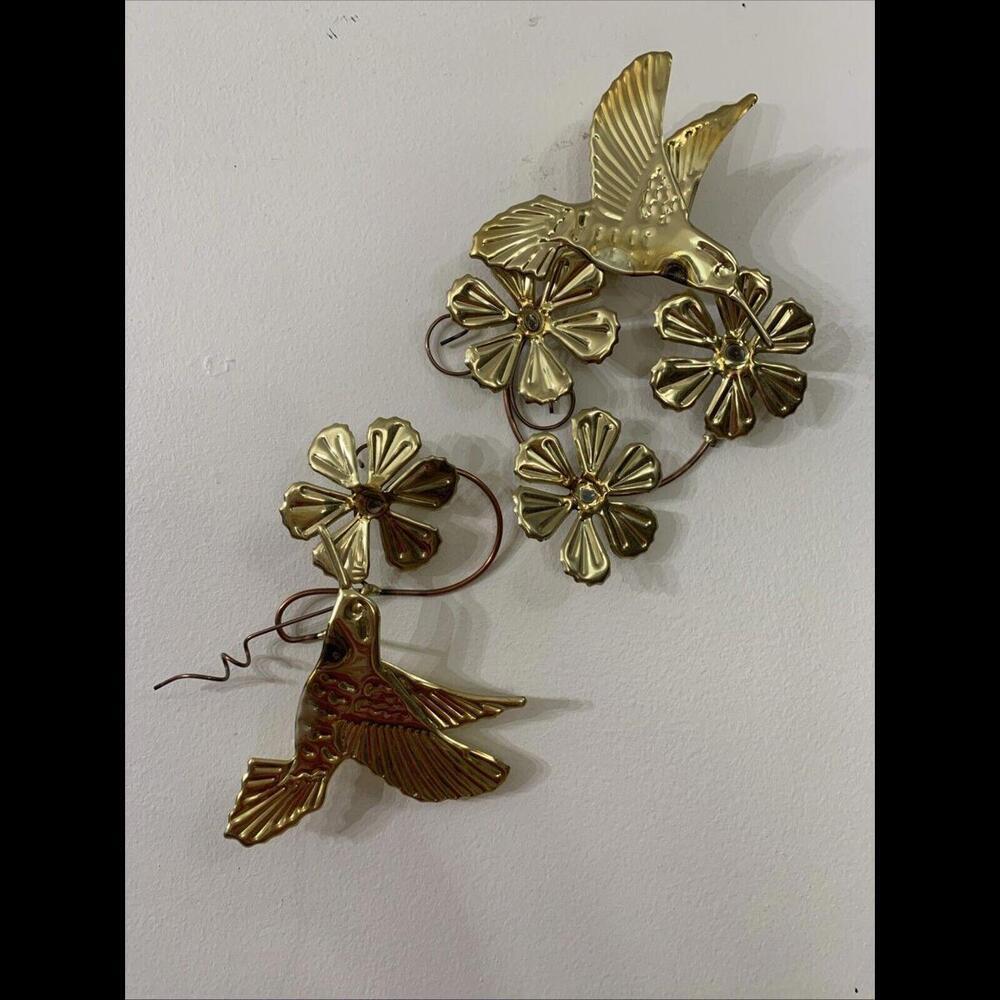 Vtg Home Interiors Flower Hummingbirds Brass Wall Hanging Homco Home Dec… - Picture 2 of 8